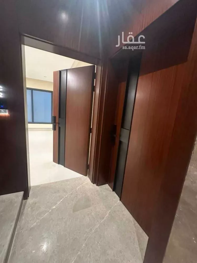 دور للبيع في شارع ابن اللبان, حي الملك فهد, مدينة الرياض, منطقة الرياض صورة 4