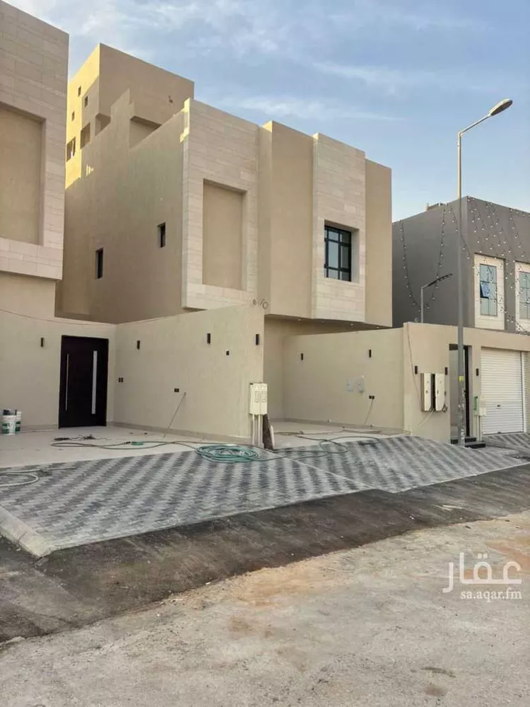 دور للبيع في شارع عيسى الهاشمي, حي الحزم, مدينة الرياض, منطقة الرياض