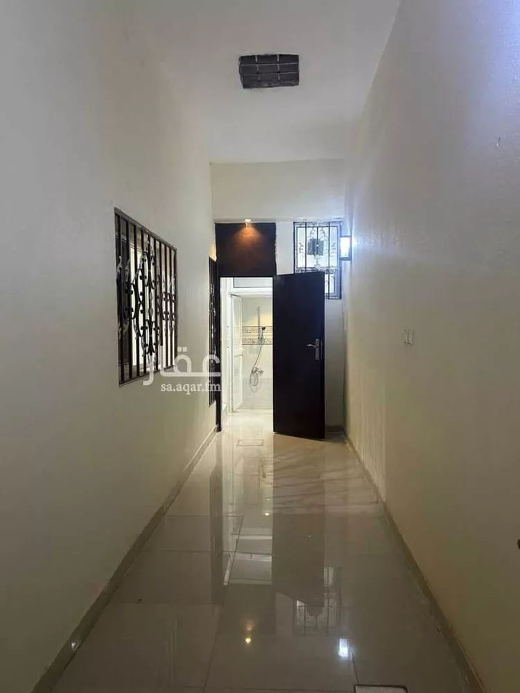 فيلا للإيجار في شارع حسين سرحان, حي العوالي, مدينة الرياض, منطقة الرياض 18