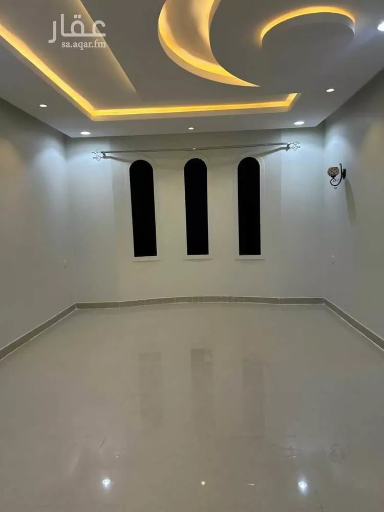 فيلا للإيجار في شارع حسين سرحان, حي العوالي, مدينة الرياض, منطقة الرياض صورة 3