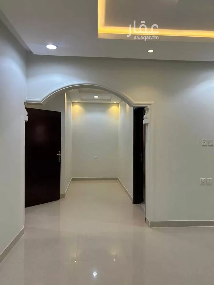 فيلا للإيجار في شارع حسين سرحان, حي العوالي, مدينة الرياض, منطقة الرياض 13