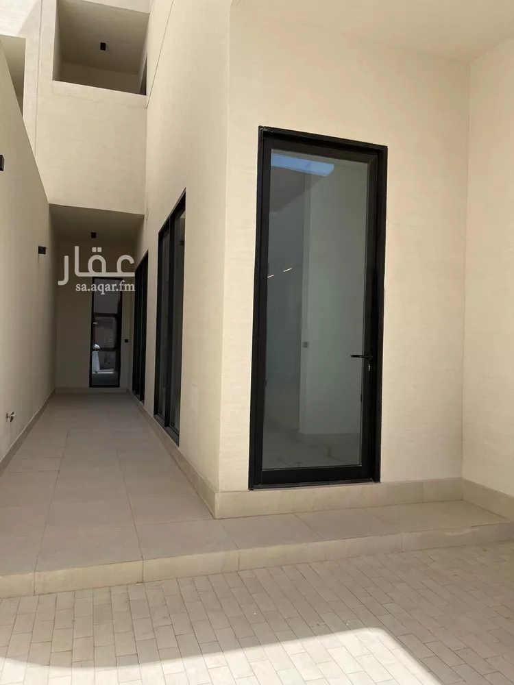 دور للبيع في شارع الغريسة, حي الربيع, مدينة الرياض, منطقة الرياض صورة 4