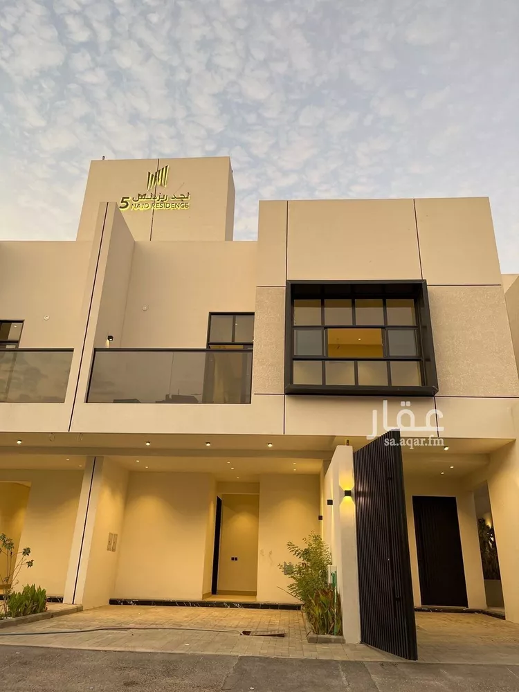 دور للبيع في شارع رقم 410, حي المونسية, مدينة الرياض, منطقة الرياض صورة 2