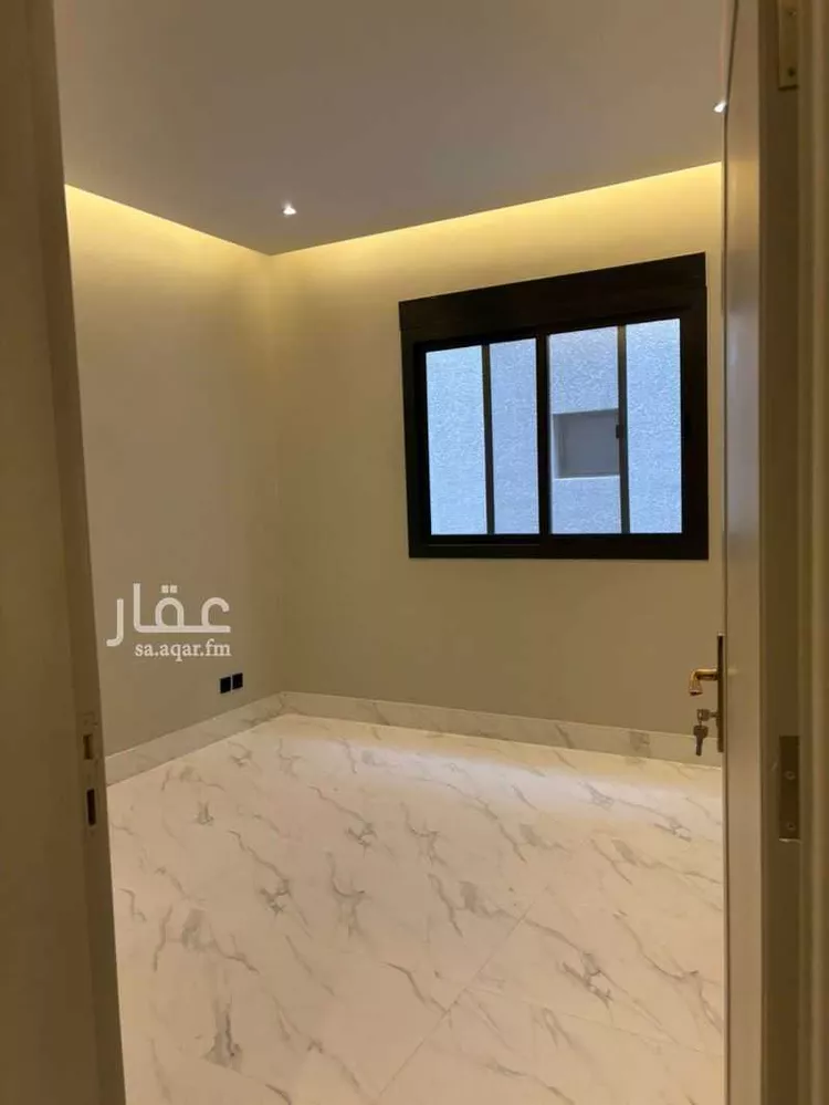 دور للبيع في شارع ابن أبي بكر, حي العارض, مدينة الرياض, منطقة الرياض صورة 3