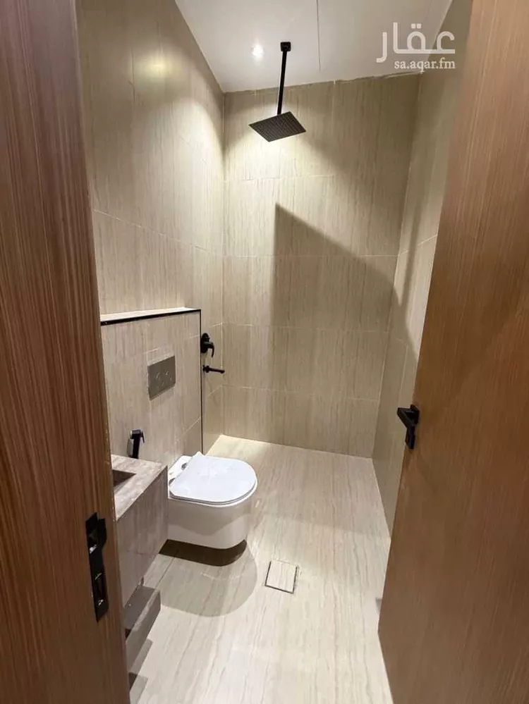 Floor for Sale in Riyadh Ar Rimal 9
