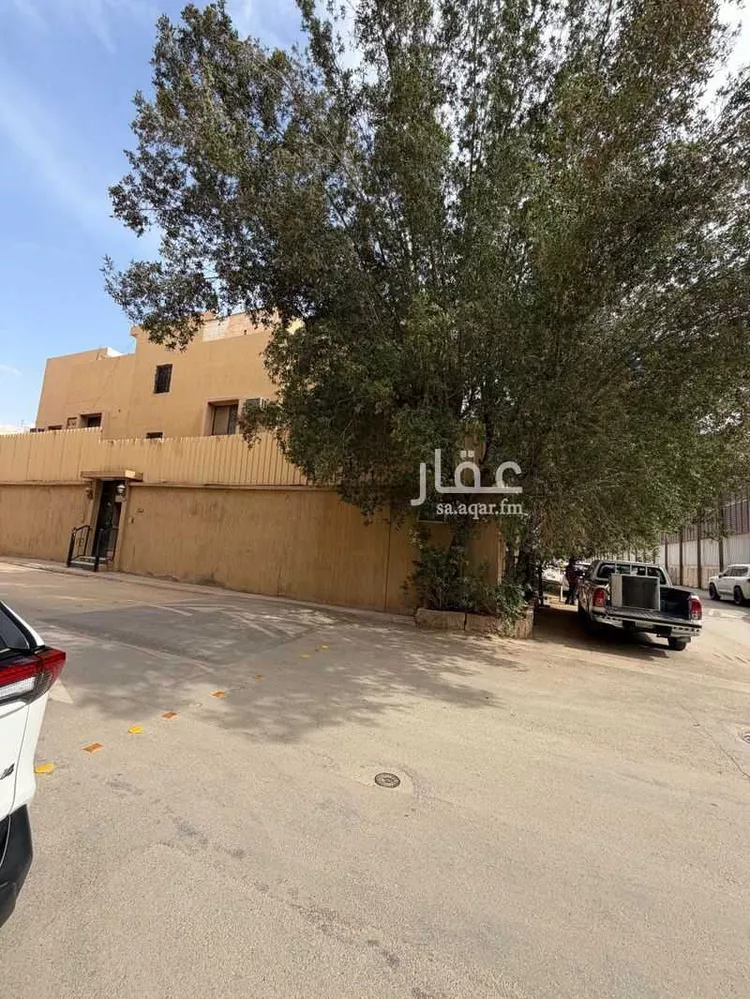 فيلا للبيع في شارع أبي البركات الأنصاري, حي الضباط, مدينة الرياض, منطقة الرياض 1 صورة