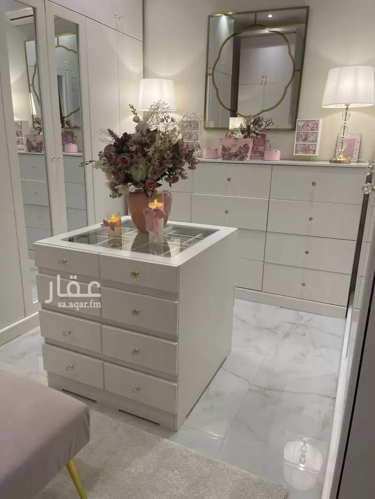 دور للبيع في شارع إبراهيم بن الجنيد, حي الإزدهار, مدينة الرياض, منطقة الرياض 17