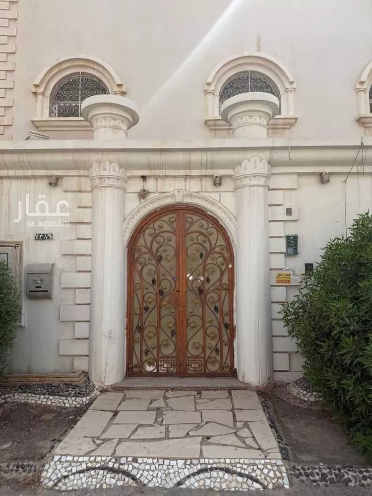 فيلا للبيع في شارع سعود بن عبدالعزيز بن محمد الفرعي, حي التعاون, مدينة الرياض, منطقة الرياض صورة 3