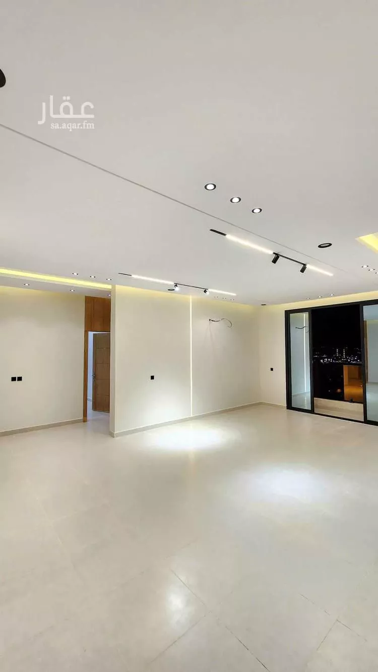 عمارة للبيع في شارع الرياشي, حي الروابي, مدينة ابها, منطقة عسير صورة 2