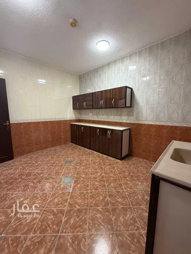 شقة للإيجار في شارع السادس عشر, حي مدينة العمال, مدينة الخبر, المنطقة الشرقية صورة 4