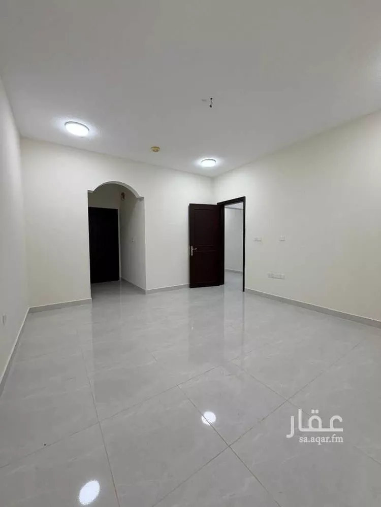 شقة للإيجار في شارع السادس عشر, حي مدينة العمال, مدينة الخبر, المنطقة الشرقية 9