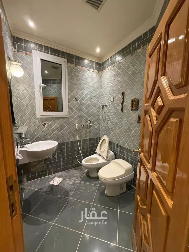 فيلا للبيع في شارع عمرو بن محصن, حي الملك عبدالله, مدينة الرياض, منطقة الرياض صورة 5