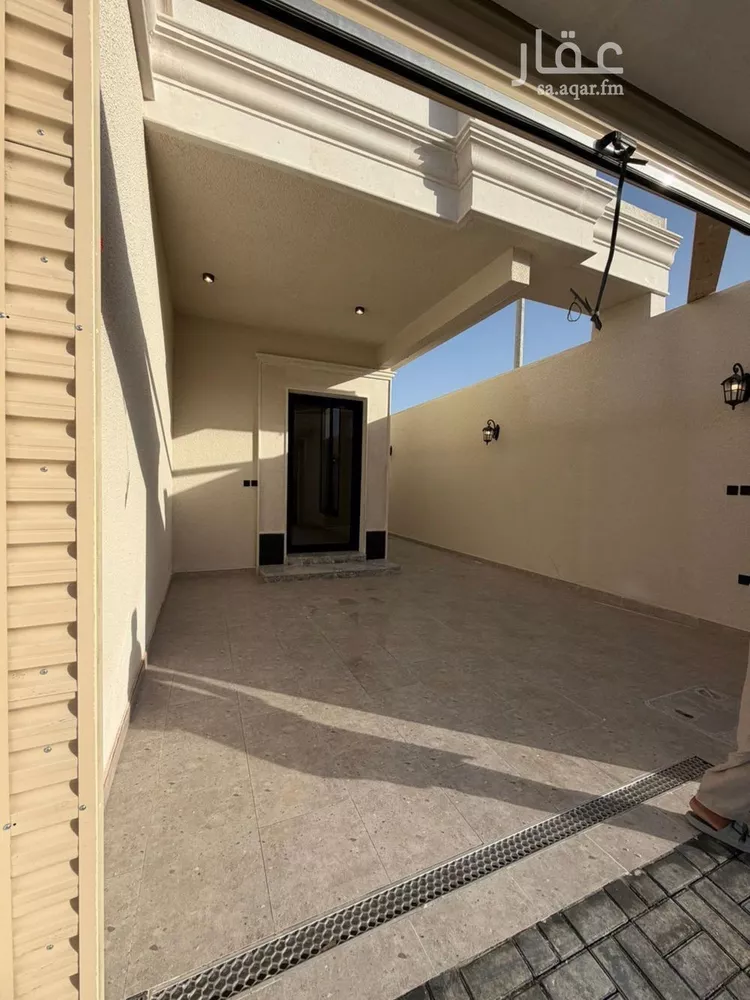 Floor for Sale in Riyadh Al Arid صورة 2