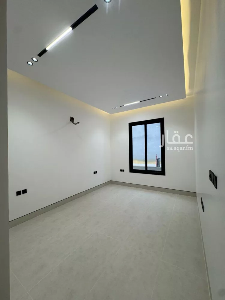 Floor for Sale in Riyadh Al Arid 14
