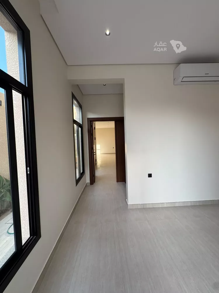 دور للبيع في شارع الملك عبدالعزيز, حي العارض, مدينة الرياض, منطقة الرياض 4