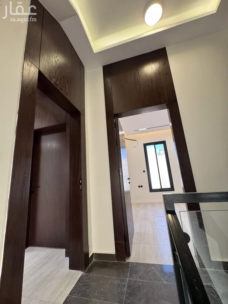 Floor for Sale in Riyadh Ar Rimal 7