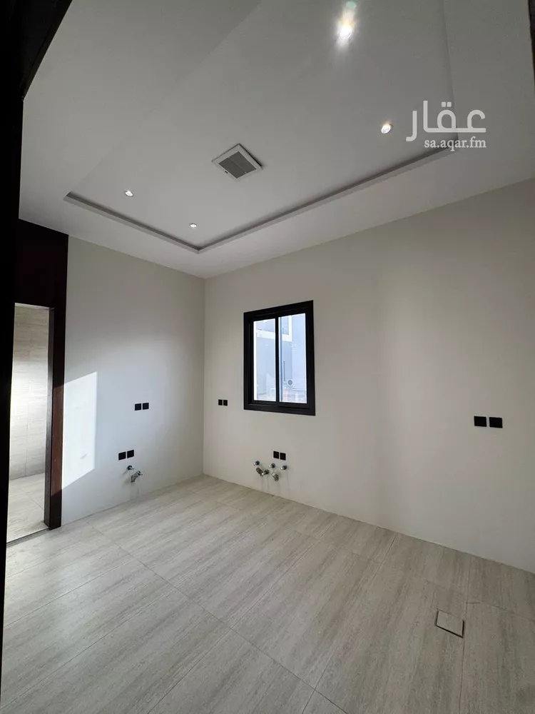 دور للبيع في شارع عبدالله بن جاسر, حي الرمال, مدينة الرياض, منطقة الرياض 8