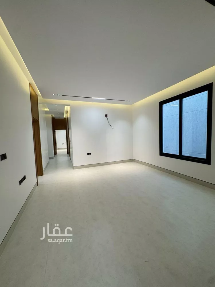 Floor for Sale in Riyadh Al Arid 9