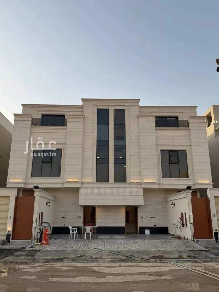 Floor for Sale in Riyadh Al Arid