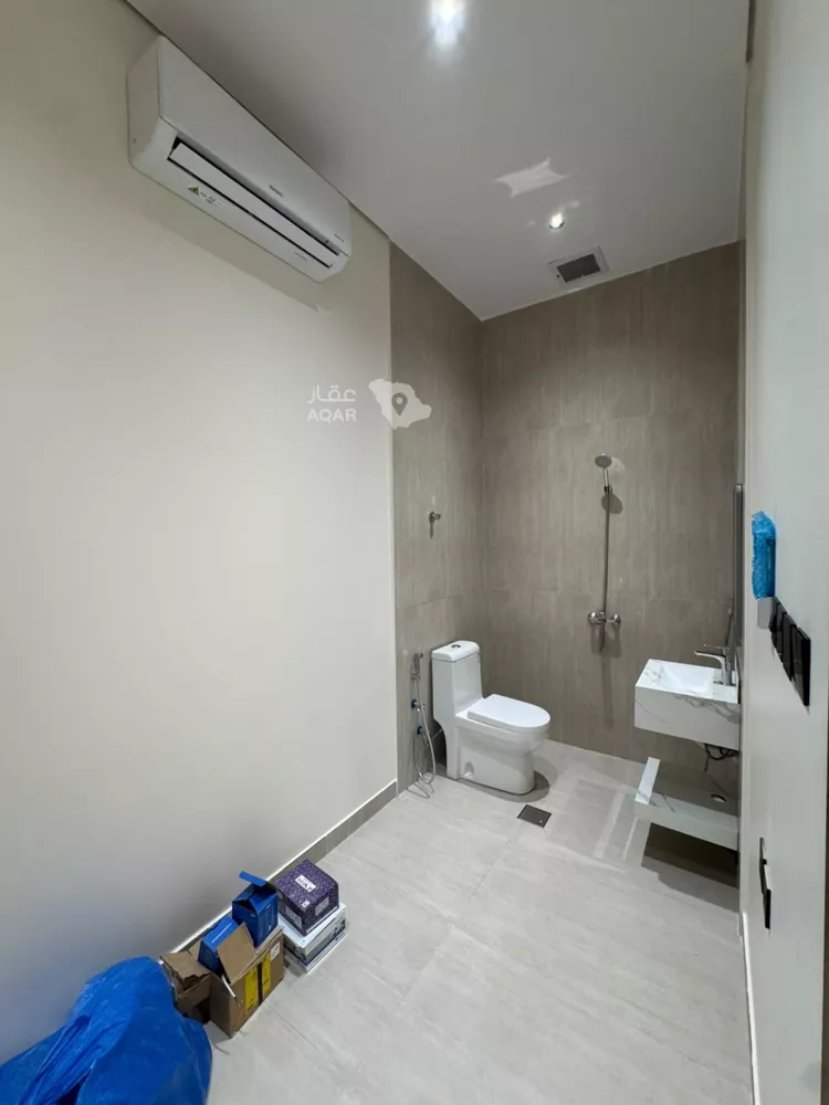 دور للبيع في شارع الملك عبدالعزيز, حي العارض, مدينة الرياض, منطقة الرياض 10