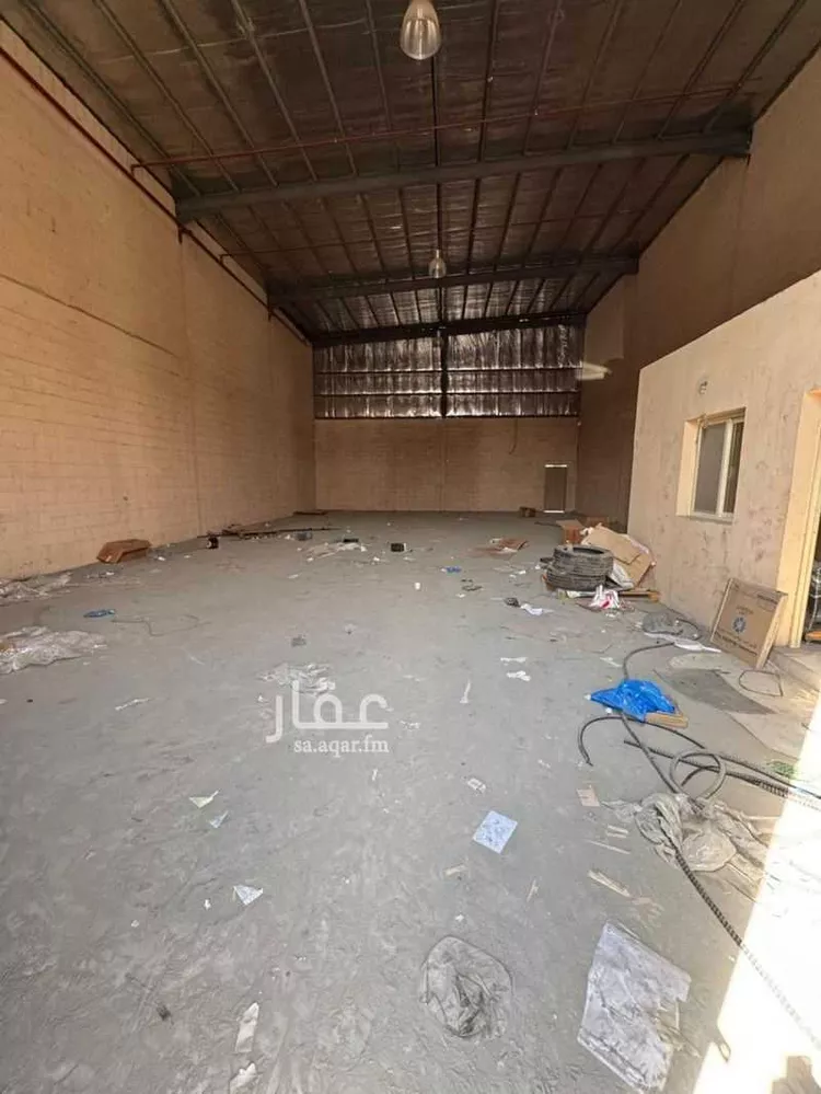 مستودع للإيجار في شارع دسمان, حي الصناعية, مدينة الدمام, المنطقة الشرقية