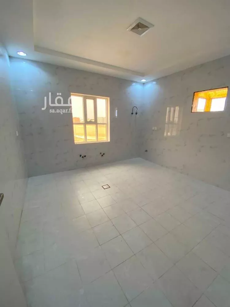 Floor for Sale in Jazan As Suways