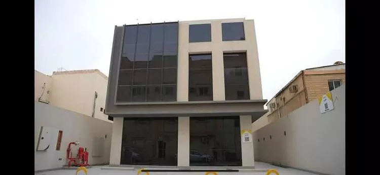 عمارة للإيجار في شارع سنان بن عمرو, حي الضباط, مدينة الرياض, منطقة الرياض صورة 2