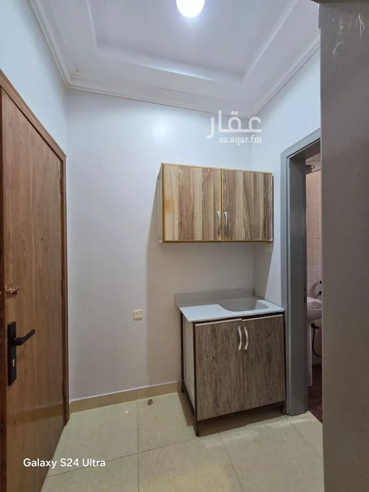 شقة للإيجار في شارع سراقة بن عمرو, حي الشهداء, مدينة الرياض, منطقة الرياض صورة 2