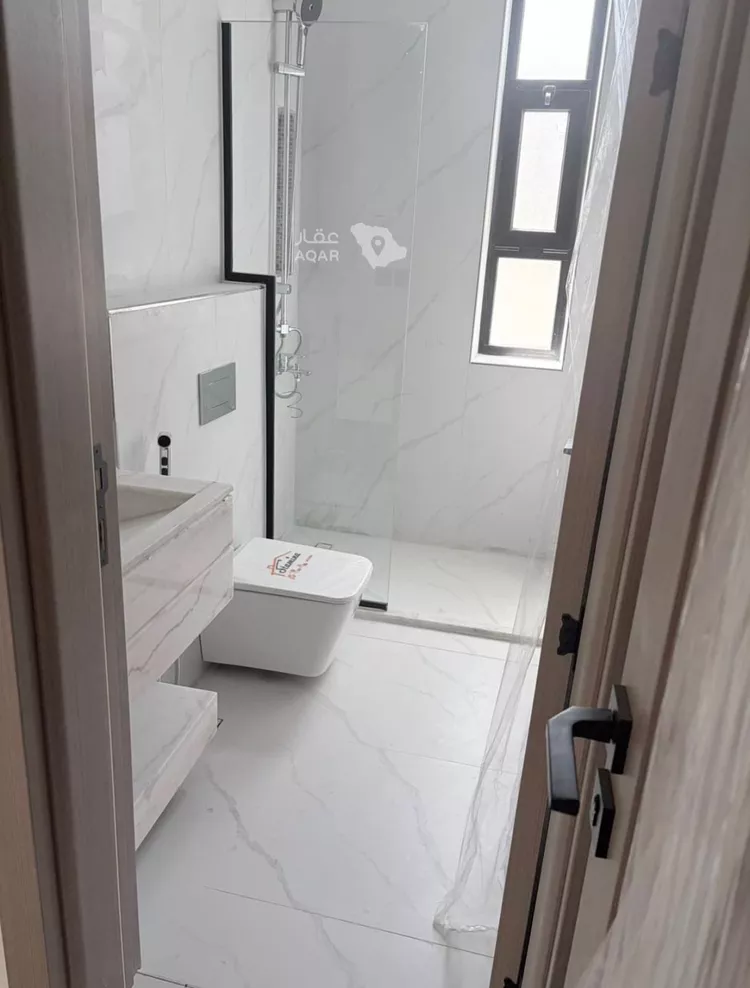 شقة للإيجار في شارع 1042158, حي البحر, مدينة الجبيل, المنطقة الشرقية 4