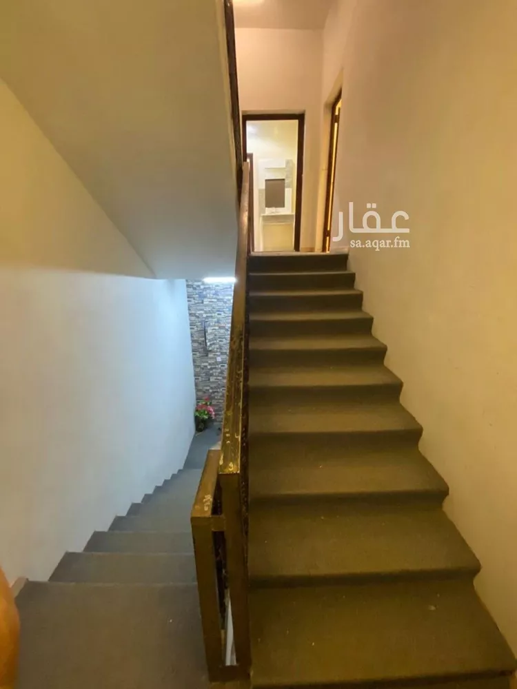 فيلا للبيع في شارع الدفاع, حي إشبيلية, مدينة الرياض, منطقة الرياض 13