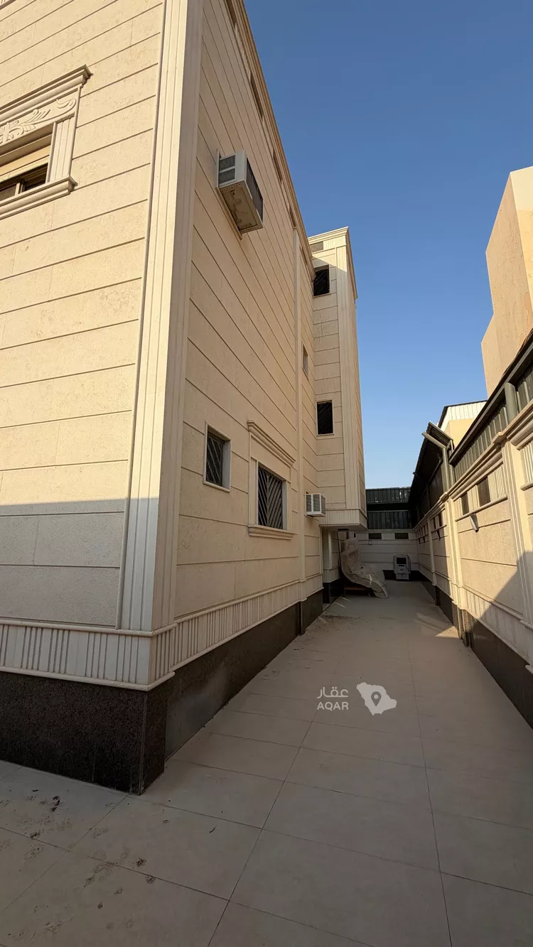 فيلا للبيع في شارع الحسين بن أبي عبدالله, حي الروابي, مدينة الرياض, منطقة الرياض 8