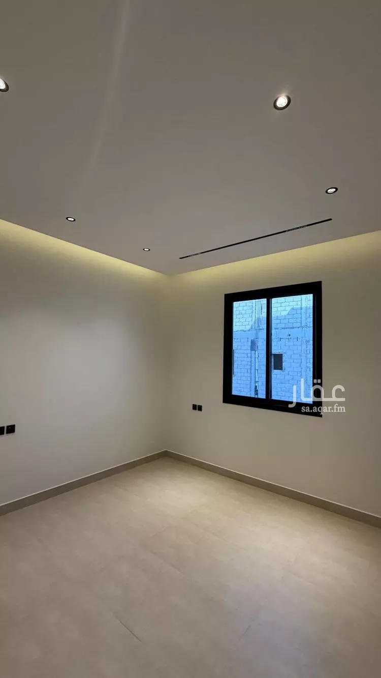 Floor for Sale in Riyadh Ash Sharq 9