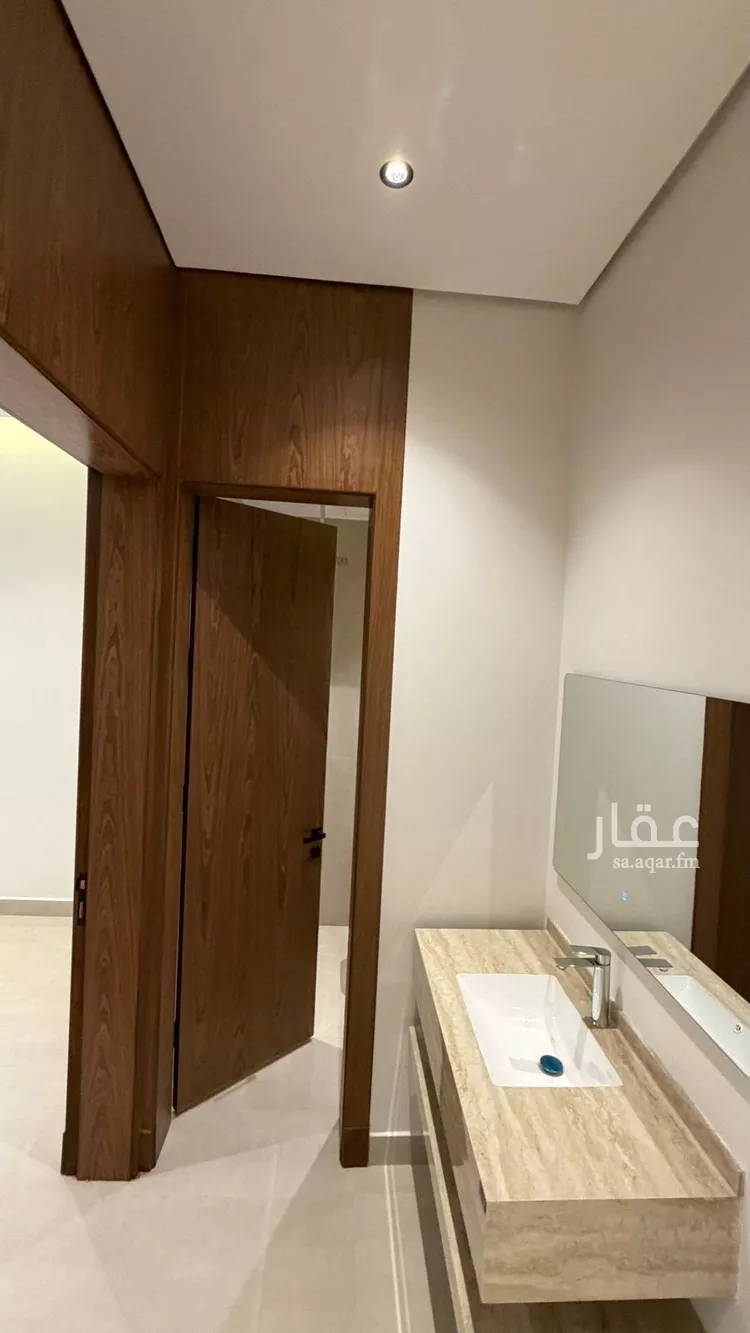 Floor for Sale in Riyadh Ash Sharq 14