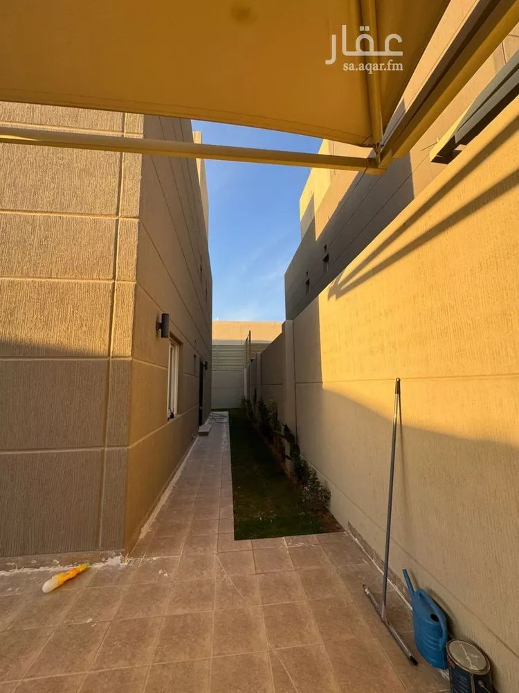 فيلا للبيع في شارع ابن أبي بكر المخزومي, حي مطار الملك خالد الدولي, مدينة الرياض, منطقة الرياض صورة 2