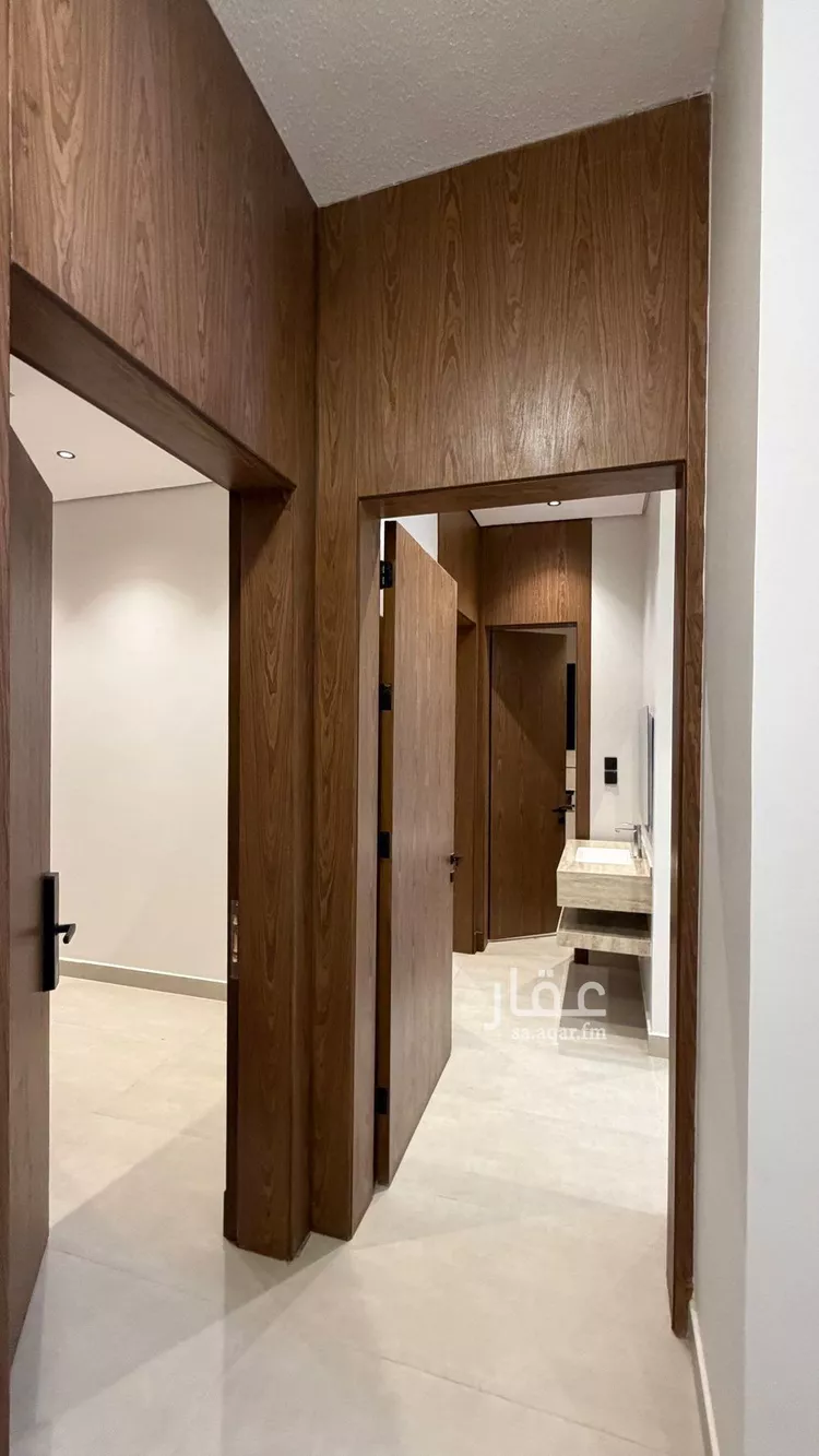 Floor for Sale in Riyadh Ash Sharq 7
