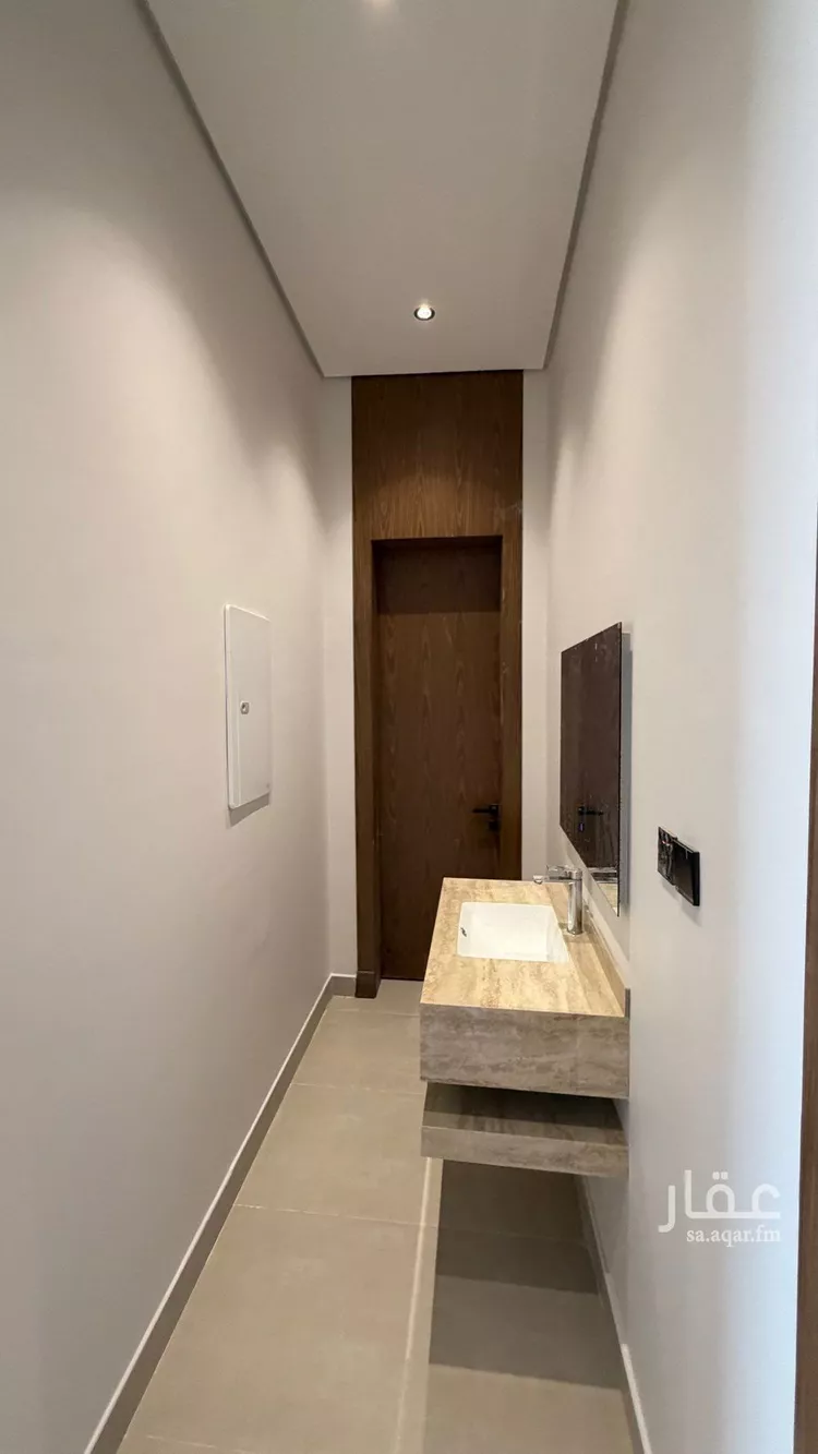 Floor for Sale in Riyadh Ash Sharq 18