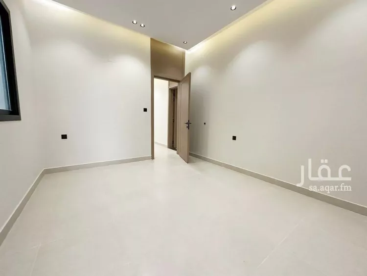 دور للبيع في شارع محمد بن شيبة, حي طويق, مدينة الرياض, منطقة الرياض صورة 2
