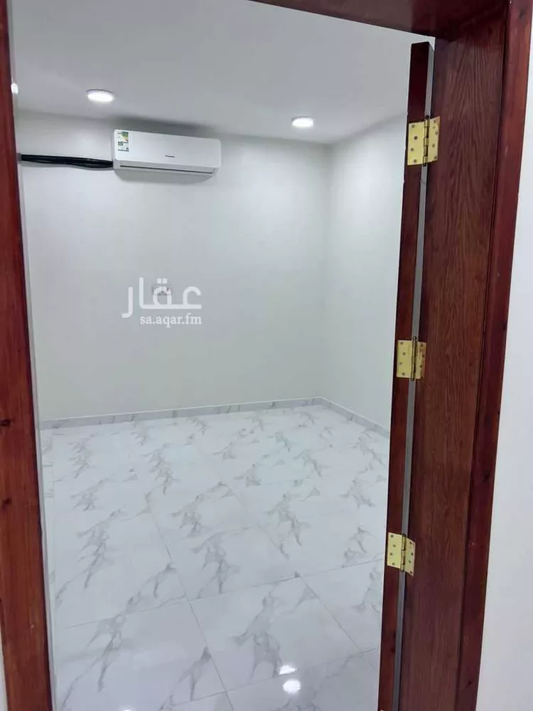 شقة للإيجار في شارع شارع ام المؤمنين جويرية بنت الحارث, حي الأندلس, مدينة رأس تنورة, المنطقة الشرقية