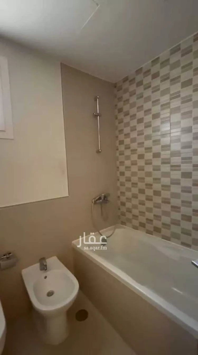 فيلا للإيجار في شارع العِطْر ، حي المروج ، مدينة الملك عبد الله الاقتصادية ، رابغ 9