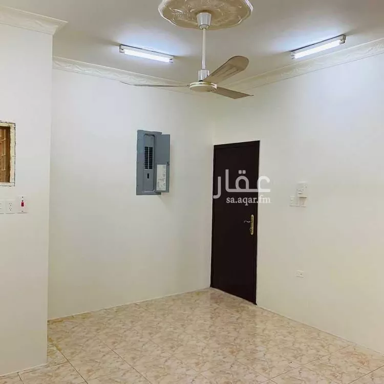 شقة للإيجار في حي ، شارع الحزم 5 ، حي الحزم ، صفوى ، القطيف 1 صورة