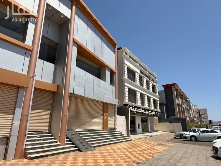 عمارة للإيجار في شارع الملك عبدالله بن عبدالعزيز, حي القبلتين, مدينة المدينه المنوره, منطقة المدينة المنورة صورة 4