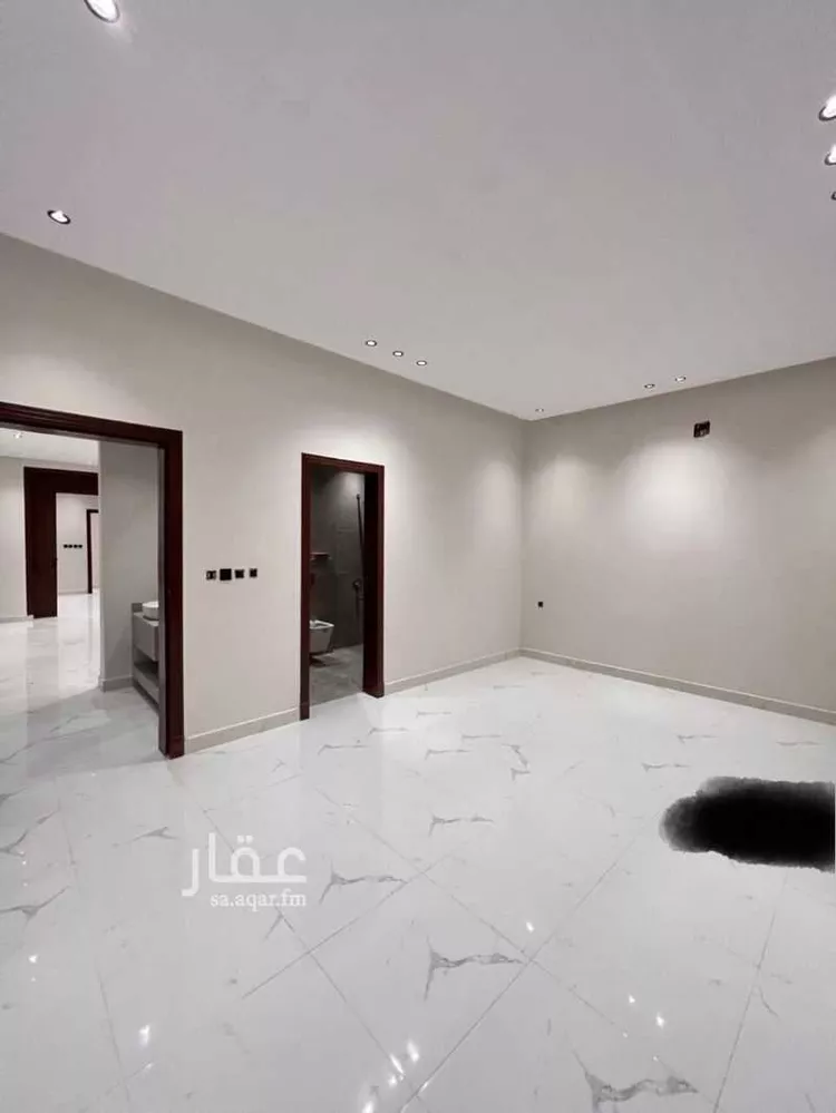 دور للبيع في شارع طريق خريص, حي الجنادرية, مدينة الرياض, منطقة الرياض صورة 5