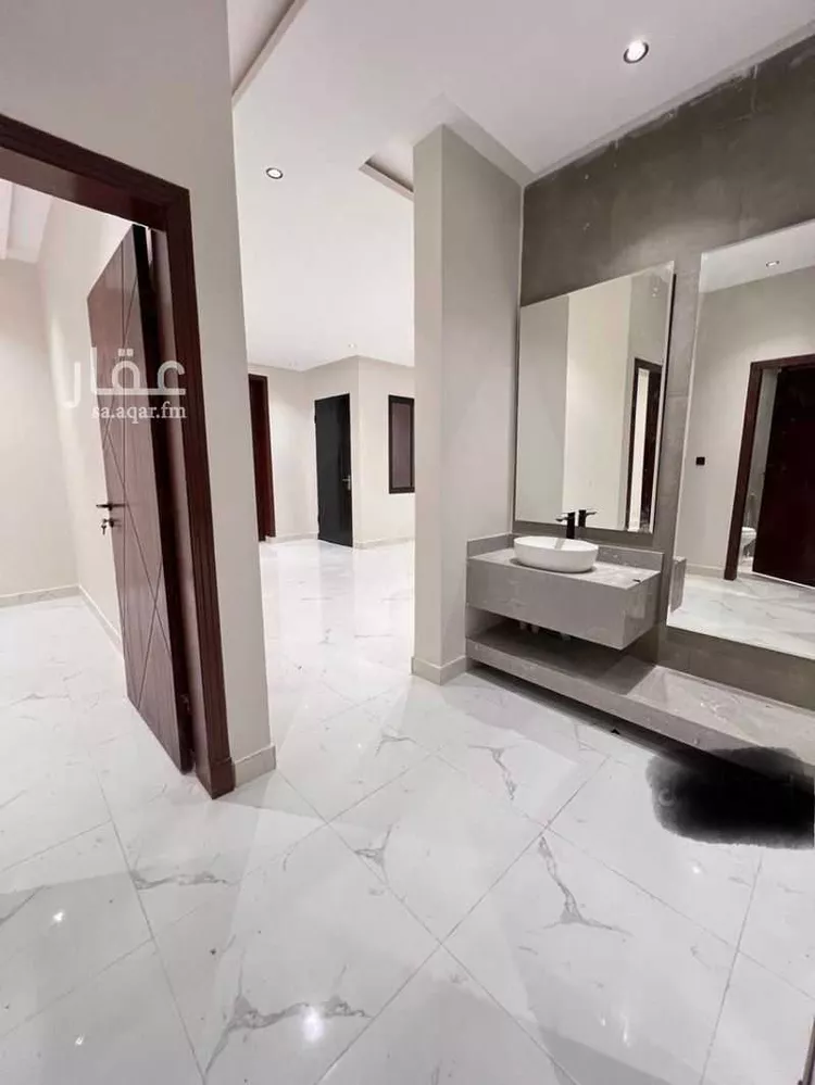 دور للبيع في شارع طريق خريص, حي الجنادرية, مدينة الرياض, منطقة الرياض صورة 3