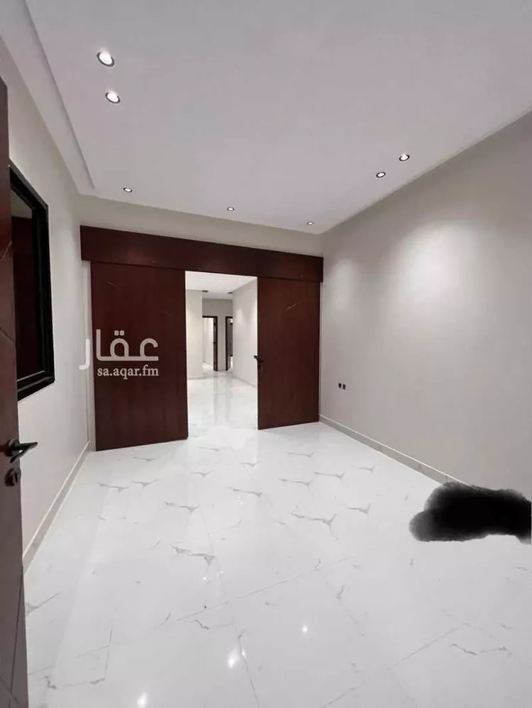 دور للبيع في شارع طريق خريص, حي الجنادرية, مدينة الرياض, منطقة الرياض صورة 2