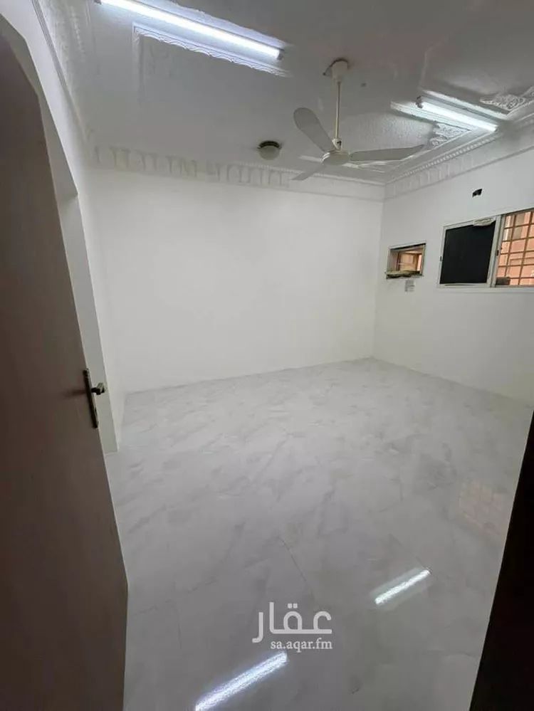 فيلا للإيجار في شارع الغسق, حي الروضة2, مدينة الاحساء, المنطقة الشرقية صورة 2