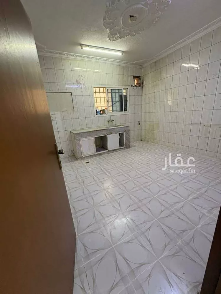 فيلا للإيجار في شارع الغسق, حي الروضة2, مدينة الاحساء, المنطقة الشرقية صورة 4