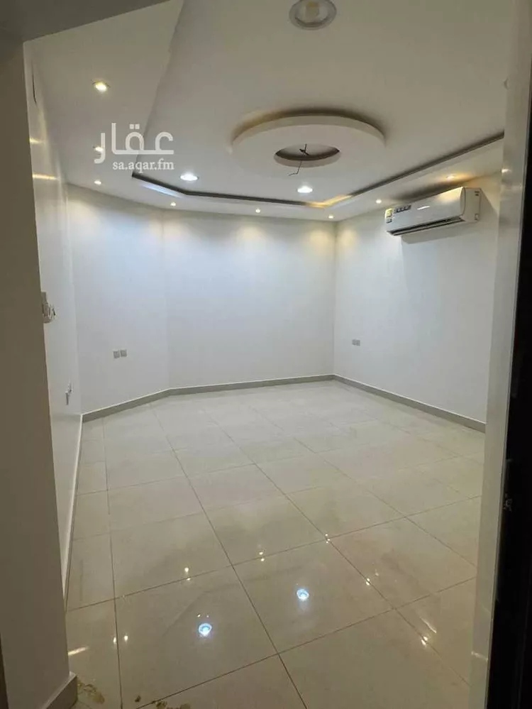 فيلا للإيجار في شارع أبو القاسم العفيف ، حي البديعة ، عنيزة ، عنيزة