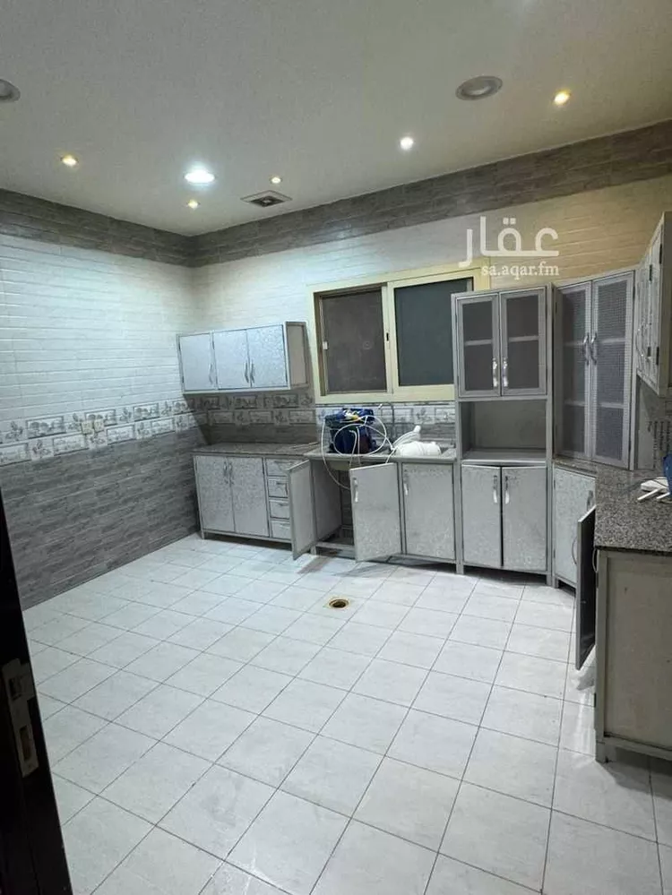 فيلا للإيجار في شارع أبو القاسم العفيف ، حي البديعة ، عنيزة ، عنيزة صورة 3