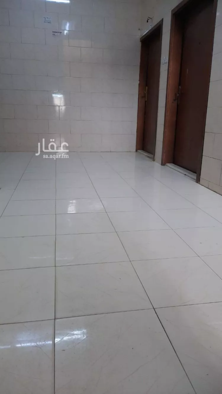 عمارة للبيع في شارع مبارك بن باز, حي الجرادية, مدينة الرياض, منطقة الرياض صورة 3