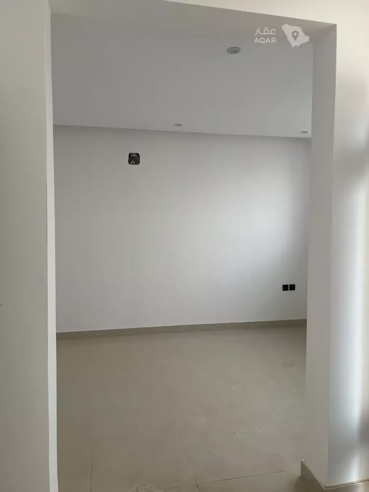 عمارة للبيع في شارع جبل العين, حي ظهرة لبن, مدينة الرياض, منطقة الرياض 3